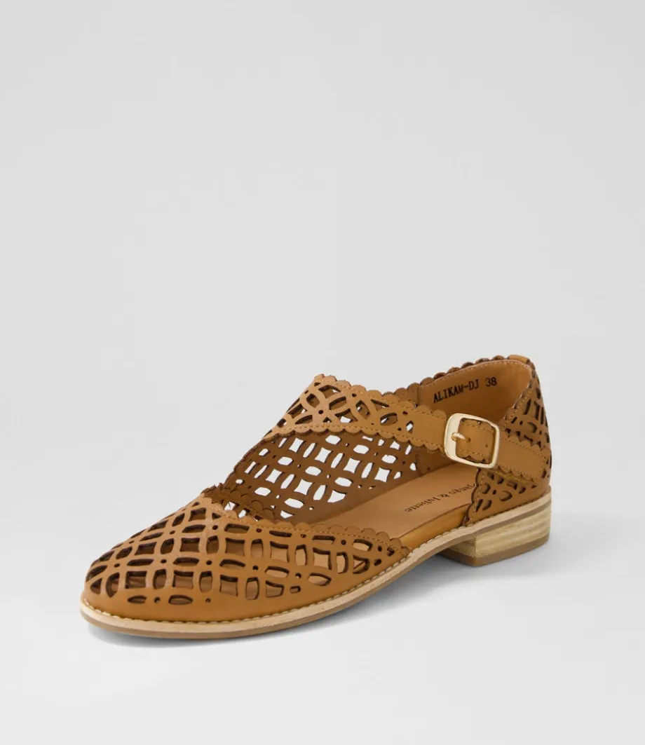 Alikam Tan Leather Flat Shoes<DJANGO & JULIETTE New