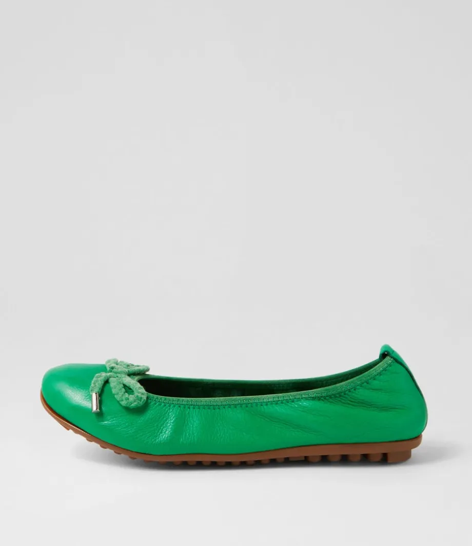 Beyond Bright Emerald Leather Ballet Flats<DJANGO & JULIETTE Online
