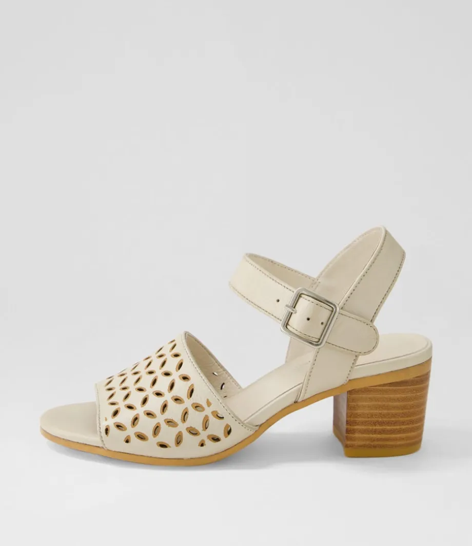 Brita Almond Tan Leather Sandals<DJANGO & JULIETTE Best