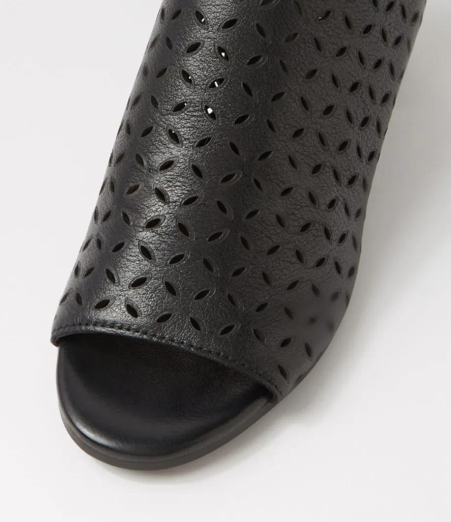 burne_black_leather_sandals_3.webp Burne Black Leather Sandals<DJANGO & JULIETTE Clearance