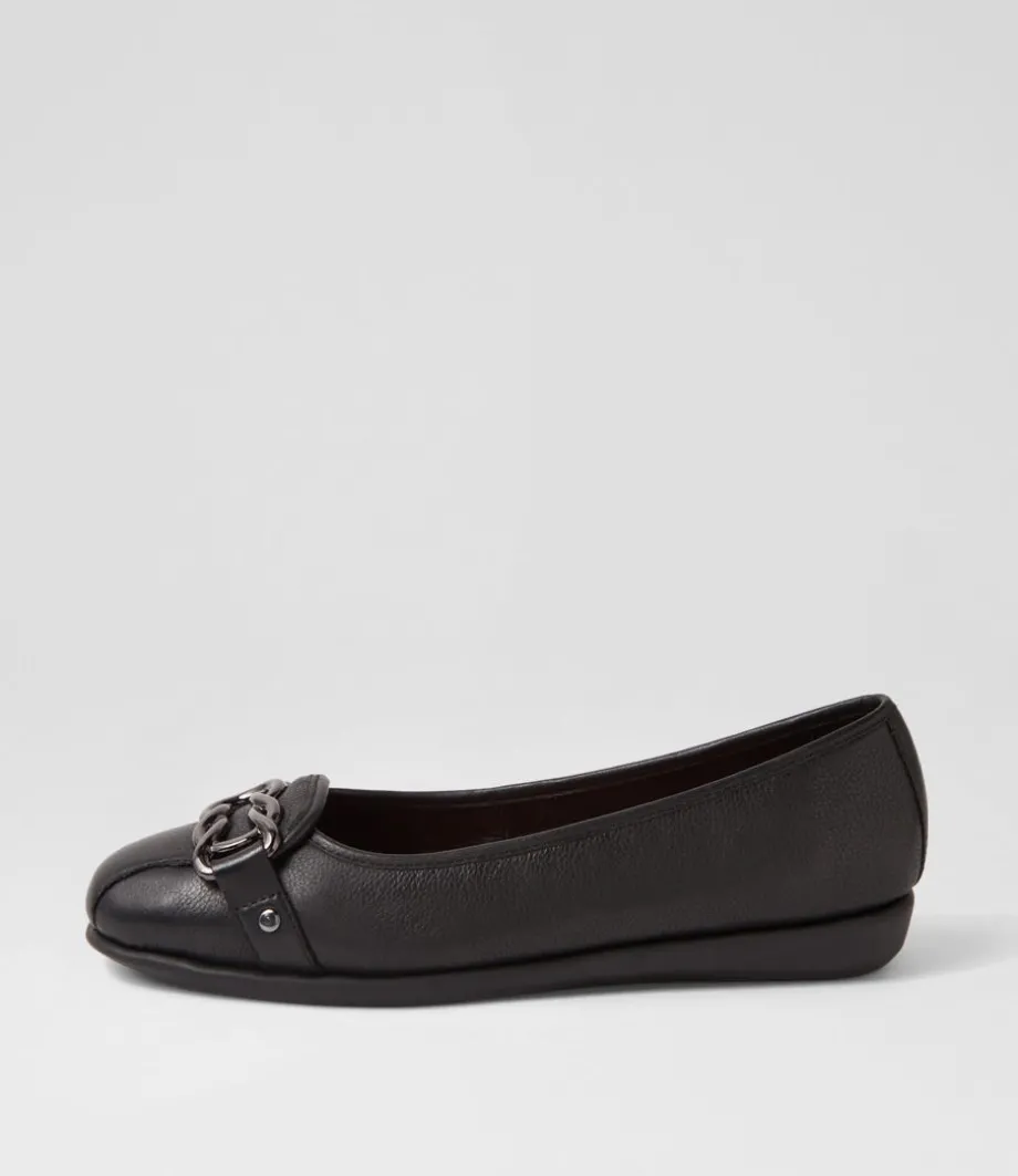 Elisse Black Leather Ballet Flats<SUPERSOFT Fashion