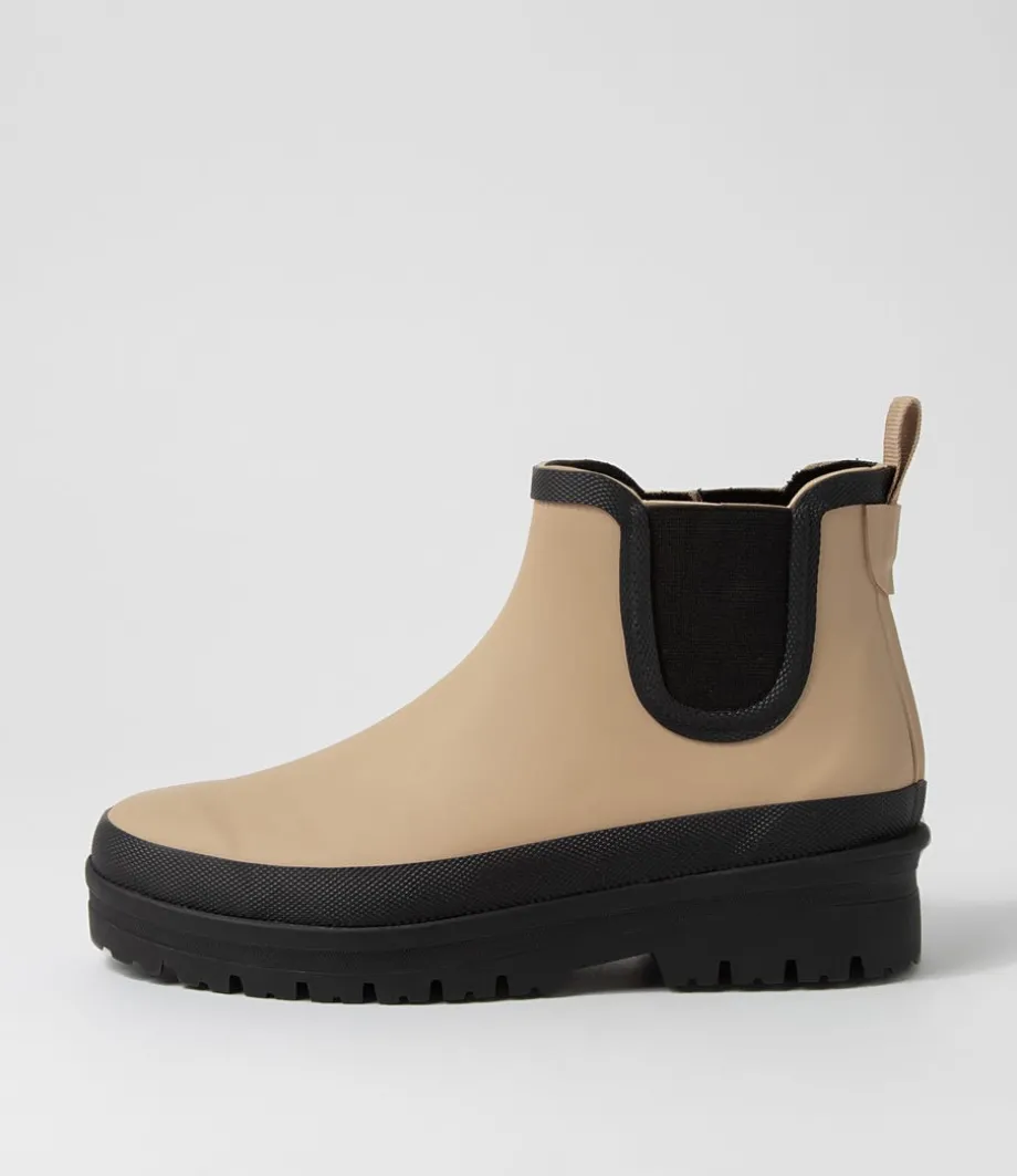 Everlane Taupe Black Gumboot Ankle Boots<DIANA FERRARI Flash Sale