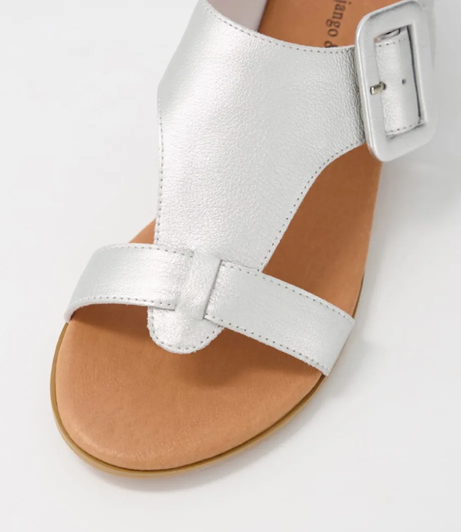 halle_silver_leather_slides_3.webp Halle Silver Leather Slides<DJANGO & JULIETTE Best