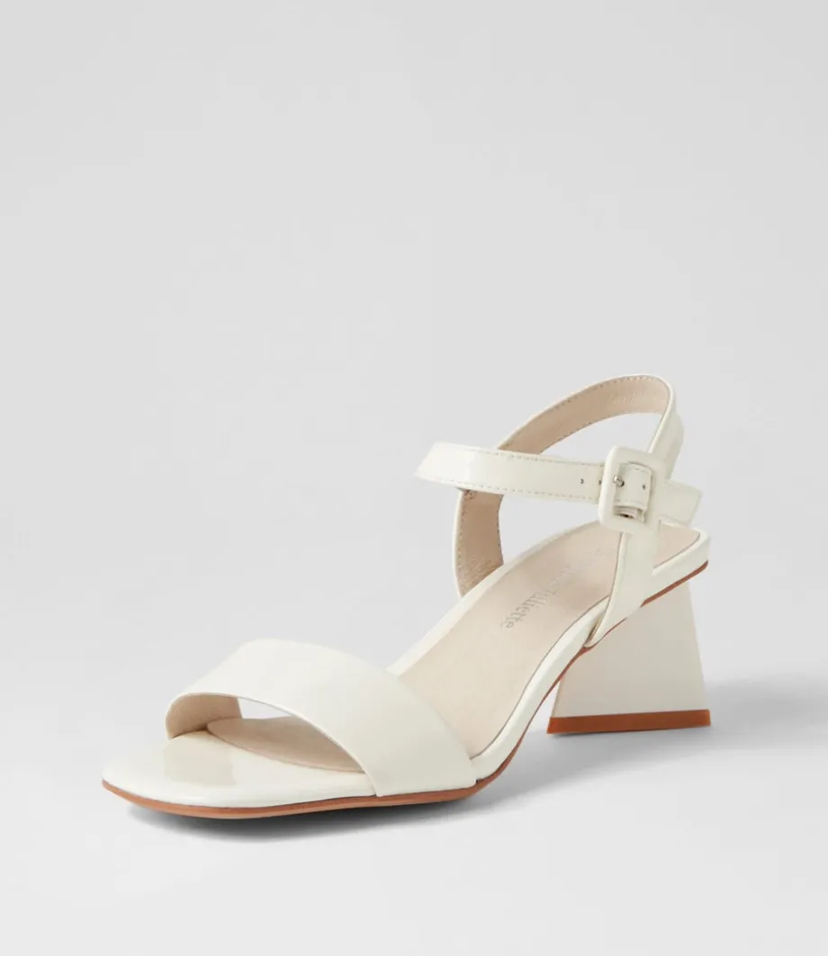 Incha Ivory Patent Leather Sandals<DJANGO & JULIETTE Shop