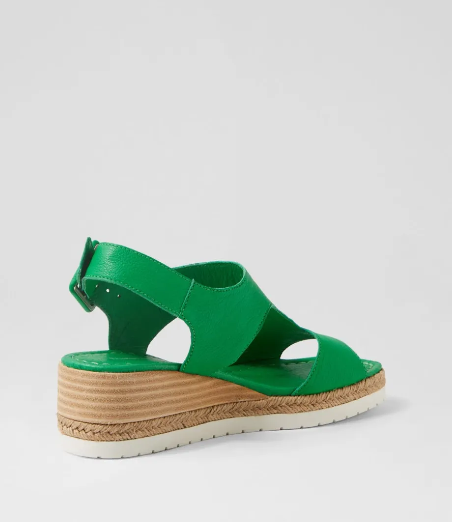 ippa_bright_emerald_leather_sandals_2.webp Ippa Bright Emerald Leather Sandals<DJANGO & JULIETTE Hot
