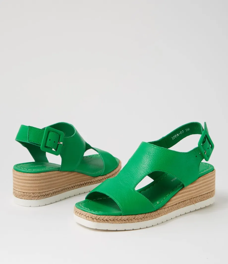 ippa_bright_emerald_leather_sandals_4.webp Ippa Bright Emerald Leather Sandals<DJANGO & JULIETTE Hot