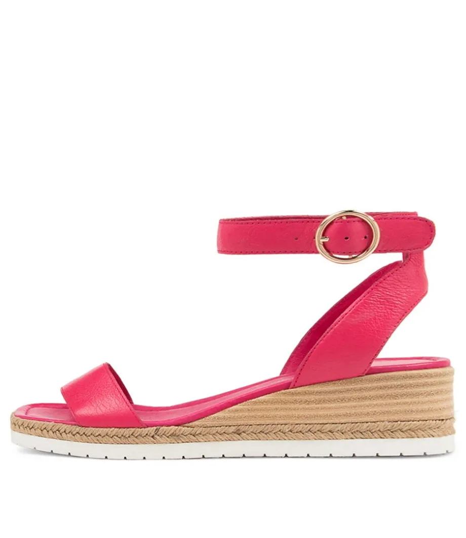 Irish Bright Pink Leather Sandals<DJANGO & JULIETTE Online
