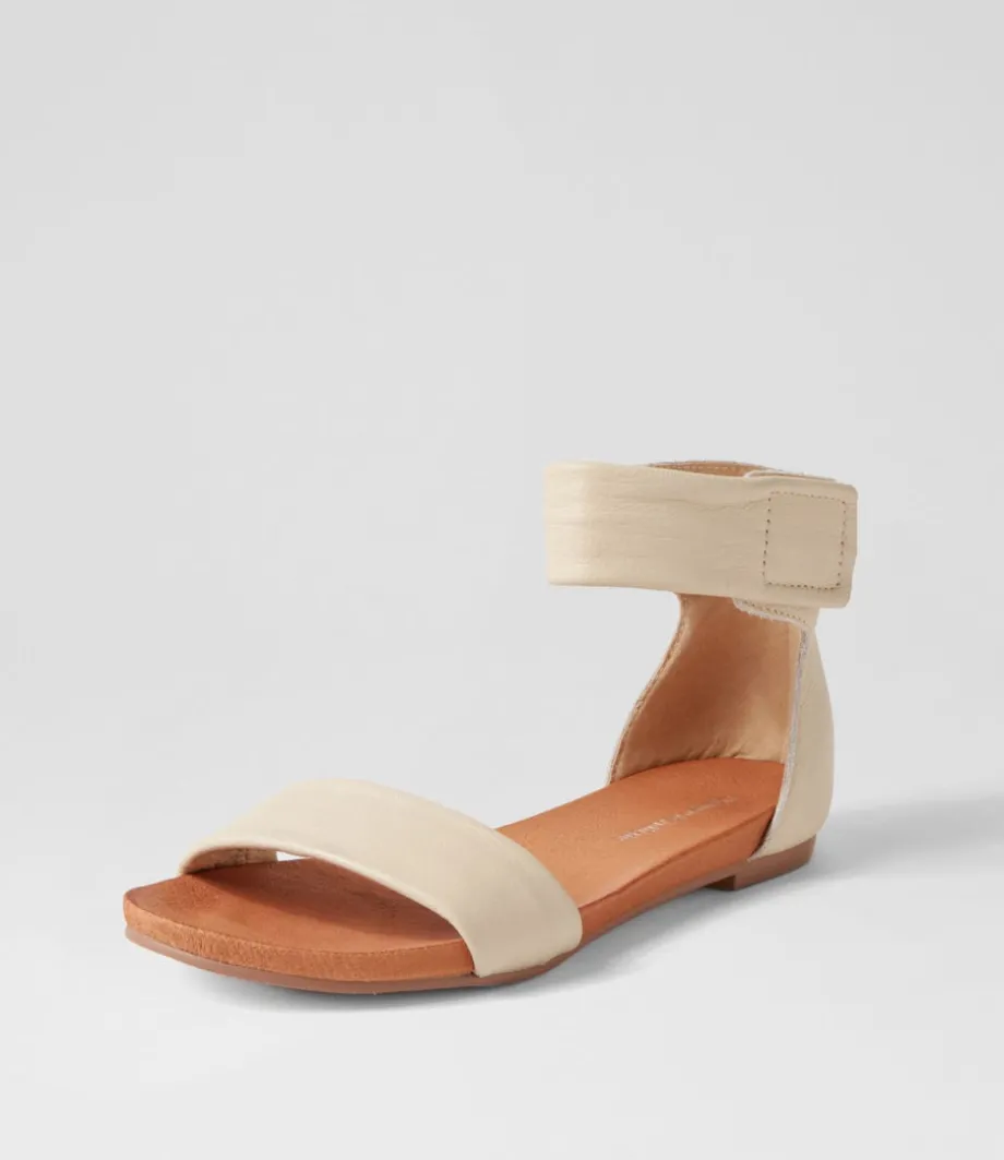 Juzz Milk Leather Sandals<DJANGO & JULIETTE Flash Sale