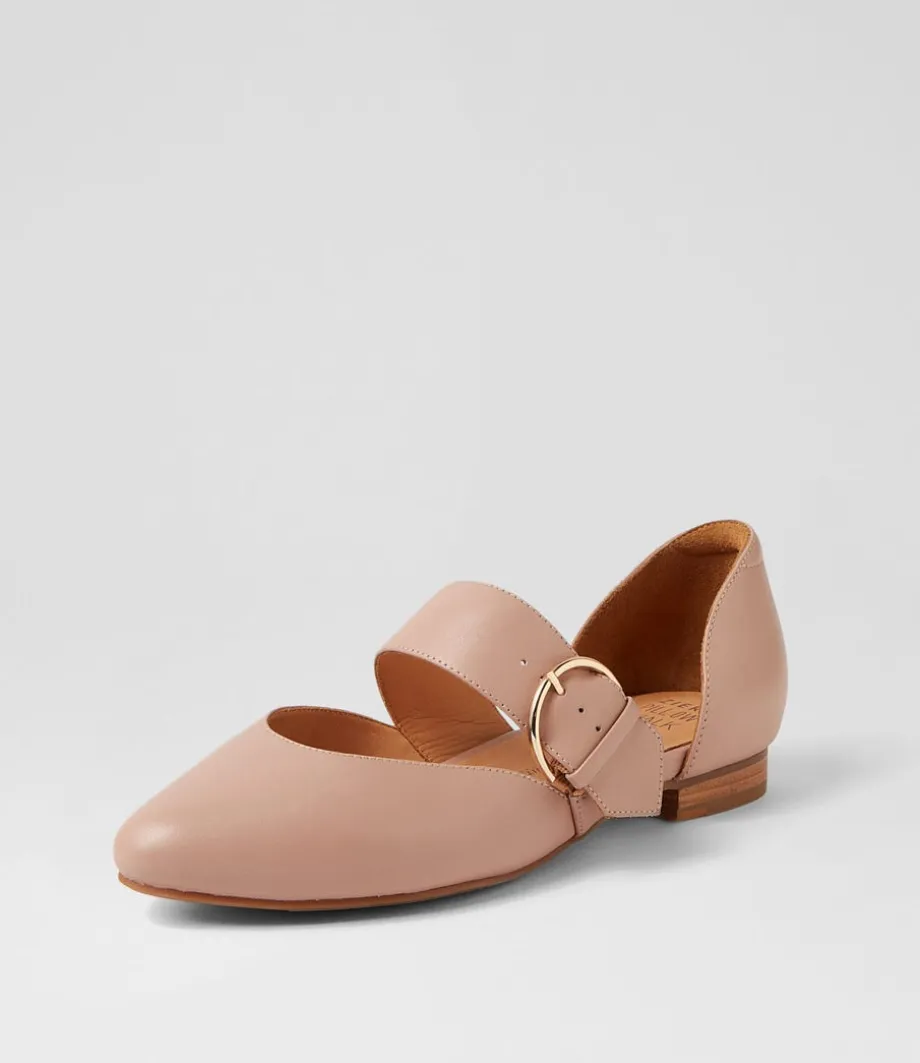 Loraa W Blush Leather Flat Shoes<ZIERA Best Sale