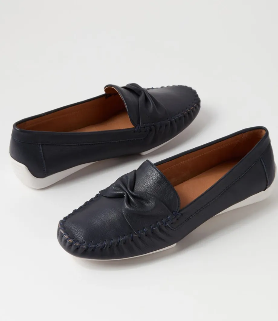 loukas_navy_leather_loafers_4.webp Loukas Navy Leather Loafers<DJANGO & JULIETTE Hot