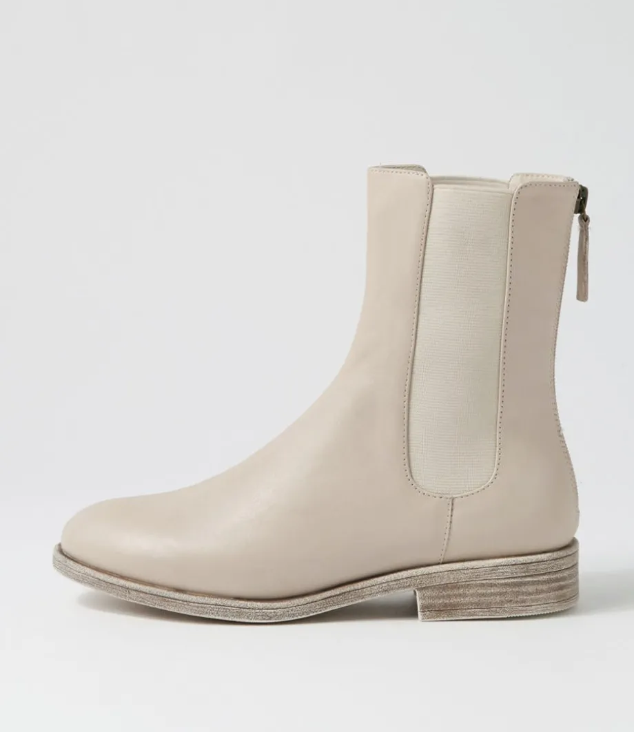 Martela Almond Leather Chelsea Boots<DJANGO & JULIETTE Sale