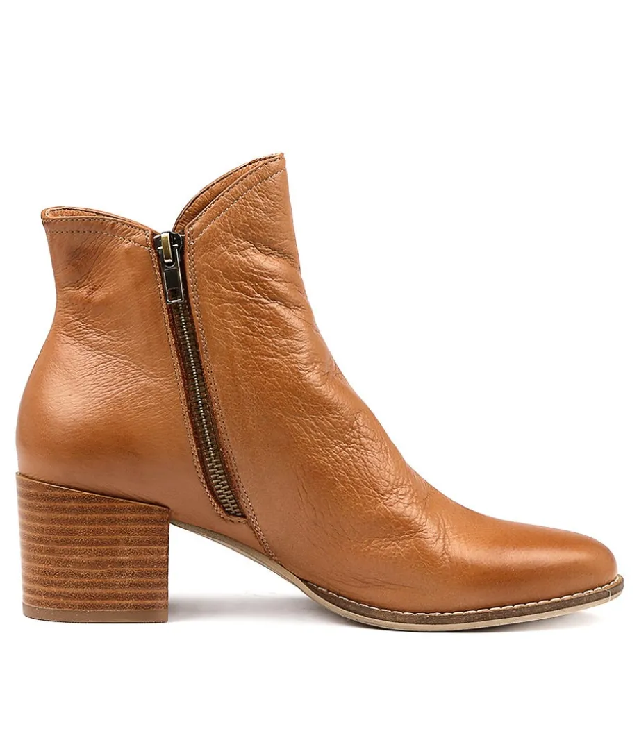 mockas_dk_tan_leather_3.webp Mockas Dk Tan Leather<DJANGO & JULIETTE Fashion