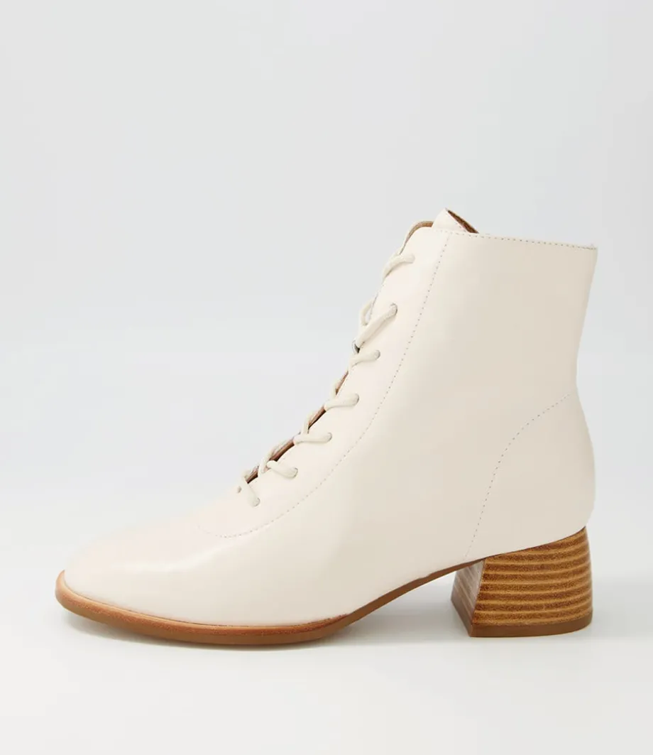Nocal Creamy Leather Lace Up Boots<DJANGO & JULIETTE Fashion