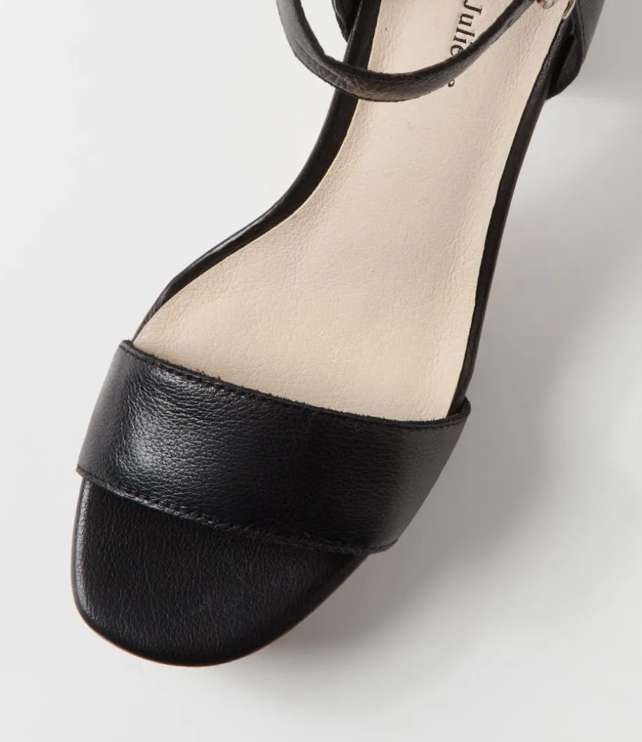 oita_black_leather_sandals_3.webp Oita Black Leather Sandals<DJANGO & JULIETTE New