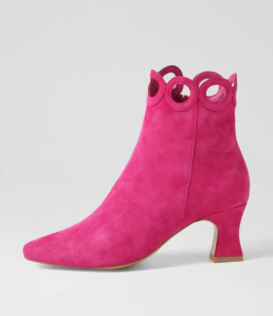 Primson Fuchsia Suede Ankle Boots<DJANGO & JULIETTE Shop