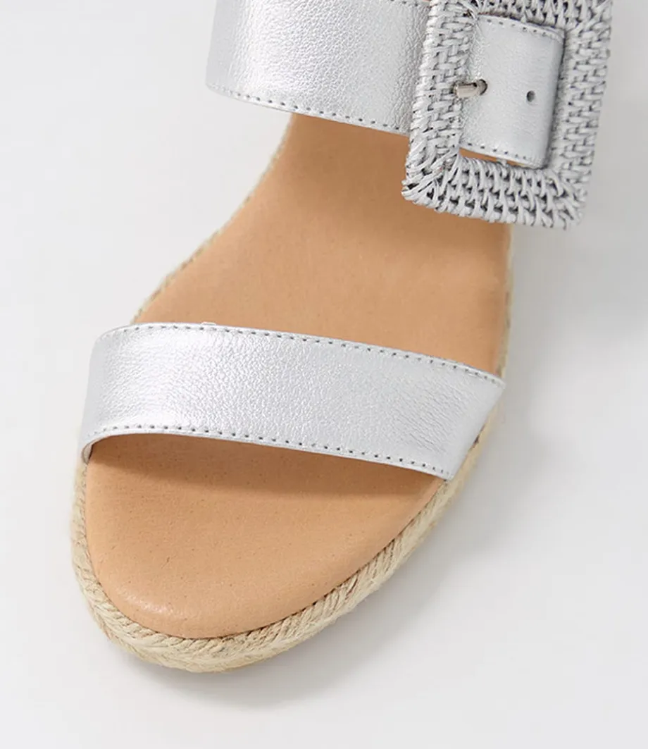 samiya_silver_leather_buckle_espadrilles_3.webp Samiya Silver Leather Buckle Espadrilles<DJANGO & JULIETTE Clearance