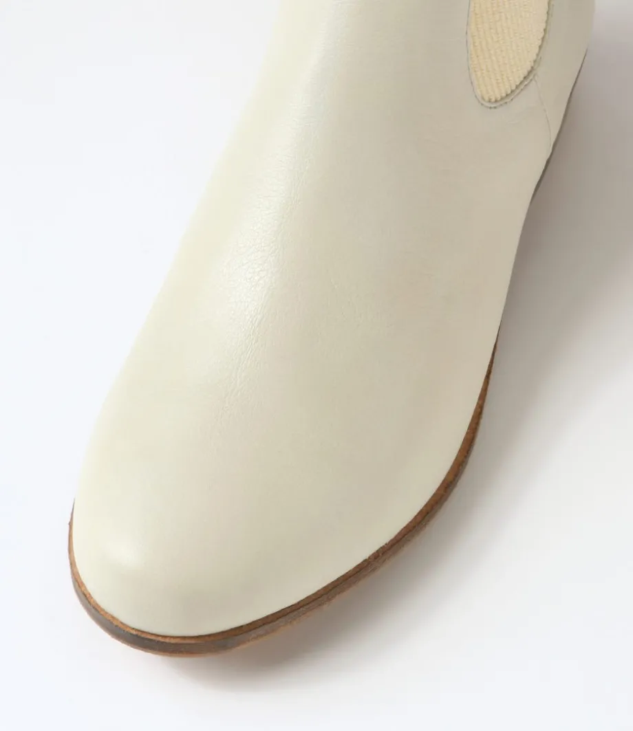 satima_almond_leather_elastic_ankle_boots_3.webp Satima Almond Leather Elastic Ankle Boots<DJANGO & JULIETTE Clearance