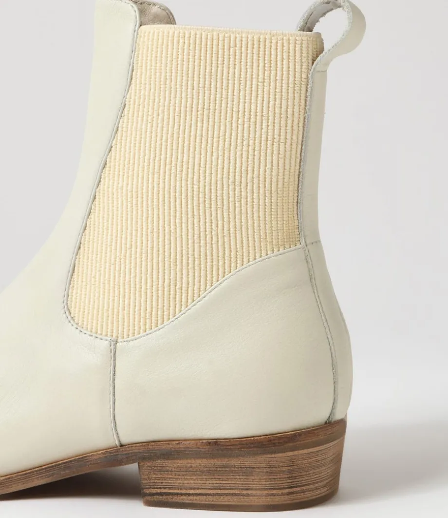 satima_almond_leather_elastic_ankle_boots_4.webp Satima Almond Leather Elastic Ankle Boots<DJANGO & JULIETTE Clearance