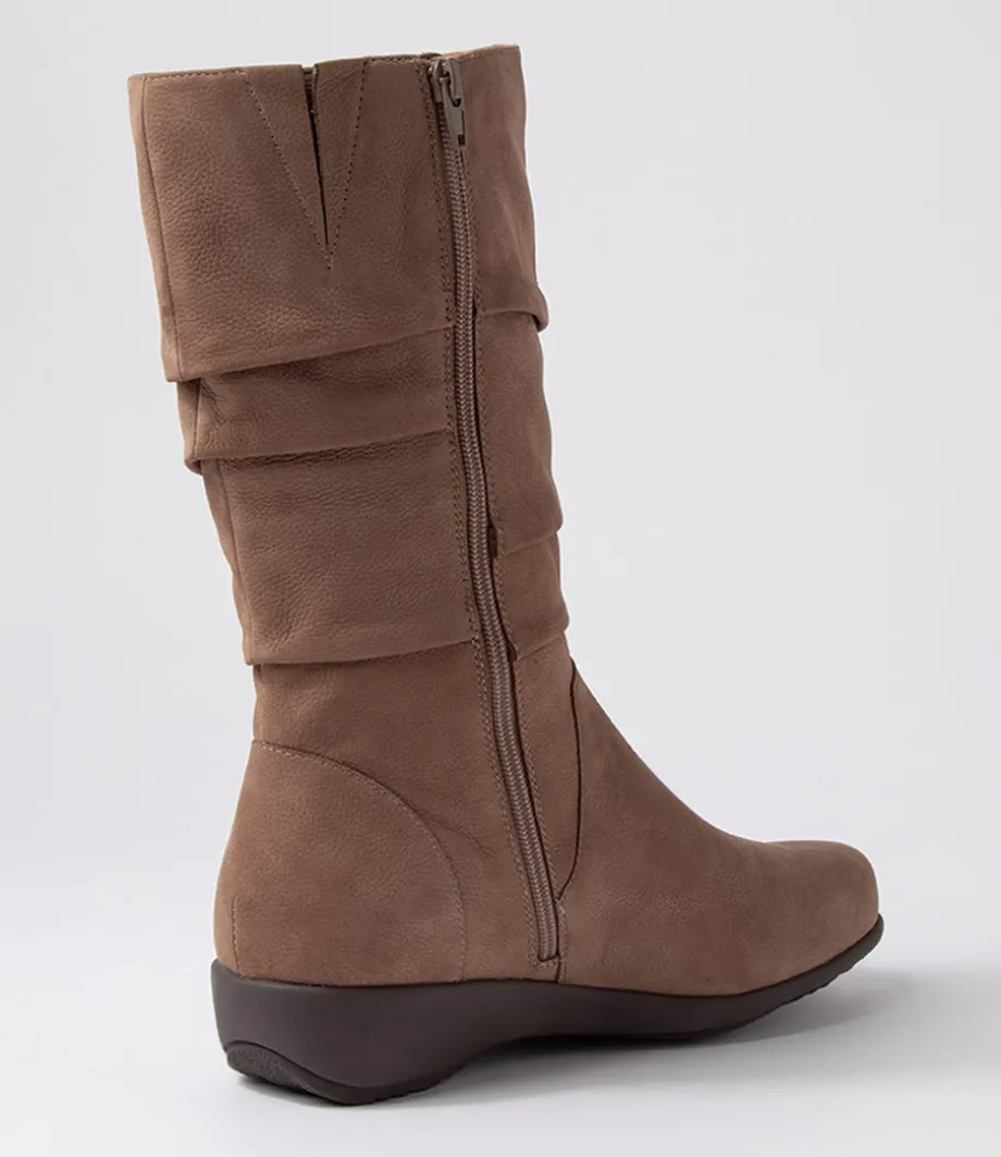 seattle_xf_taupe_tumble_nubuck_calf_boots_2.webp Seattle Xf Taupe Tumble Nubuck Calf Boots<ZIERA Outlet