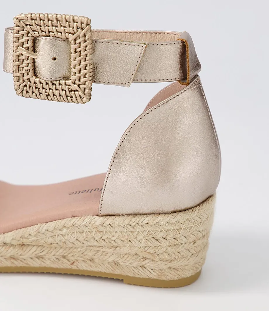 sprout_champagne_leather_buckle_espadrilles_4.webp Sprout Champagne Leather Buckle Espadrilles<DJANGO & JULIETTE Outlet