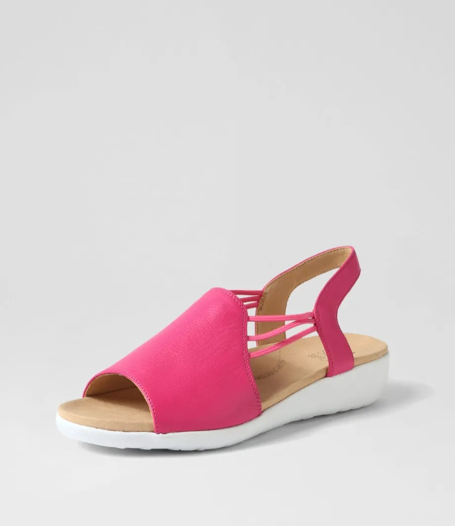udhays_w_fuchsia_leather_elastic_sandals_1.webp Udhays W Fuchsia Leather Elastic Sandals<ZIERA Online