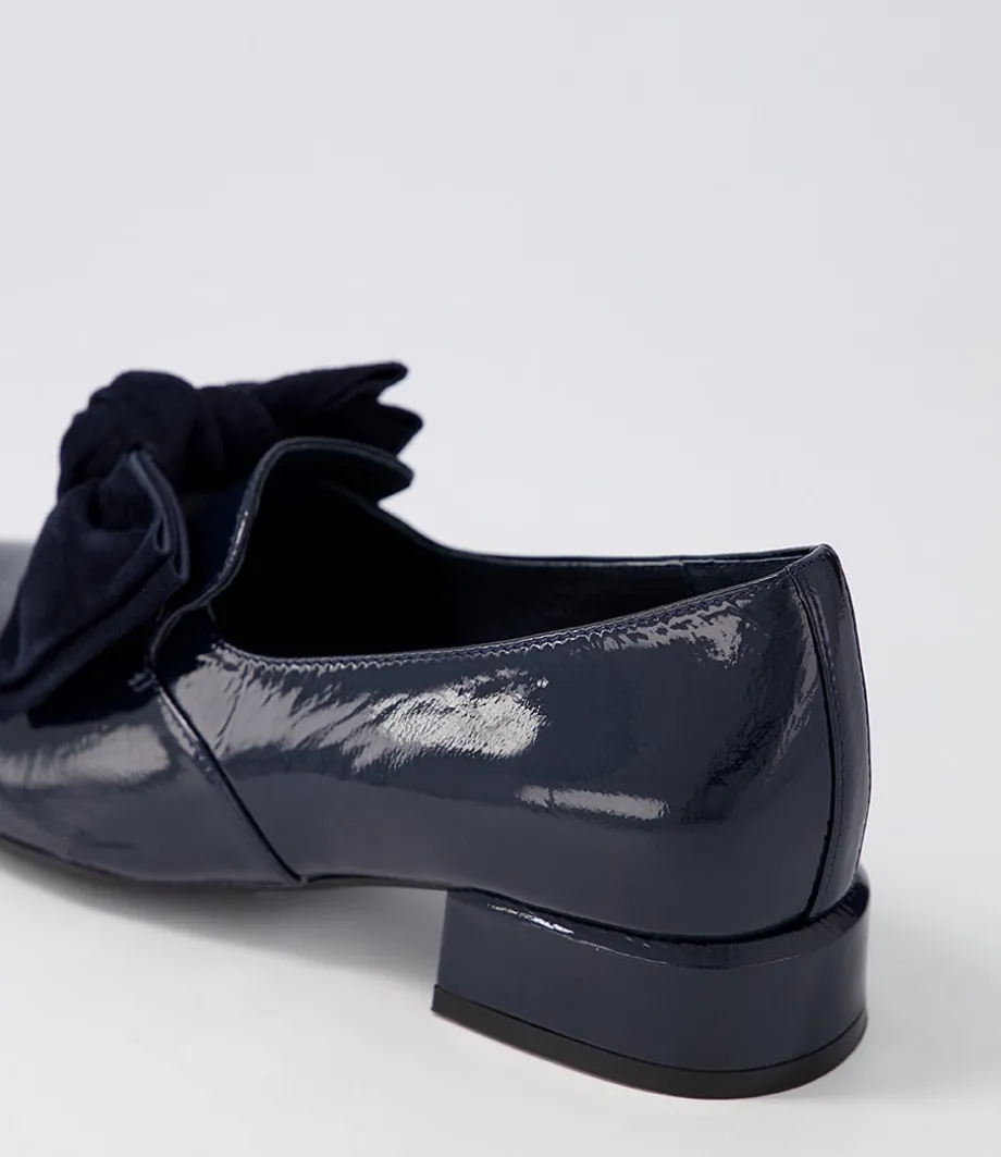 varva_navy_patent_suede_heels_4.webp Varva Navy Patent Suede Heels<DJANGO & JULIETTE Sale