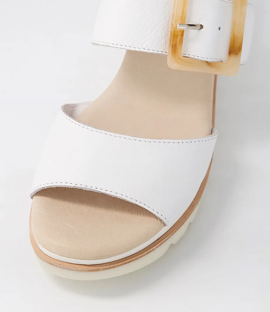 wacie_white_leather_sandals_3.webp Wacie White Leather Sandals<DJANGO & JULIETTE Outlet