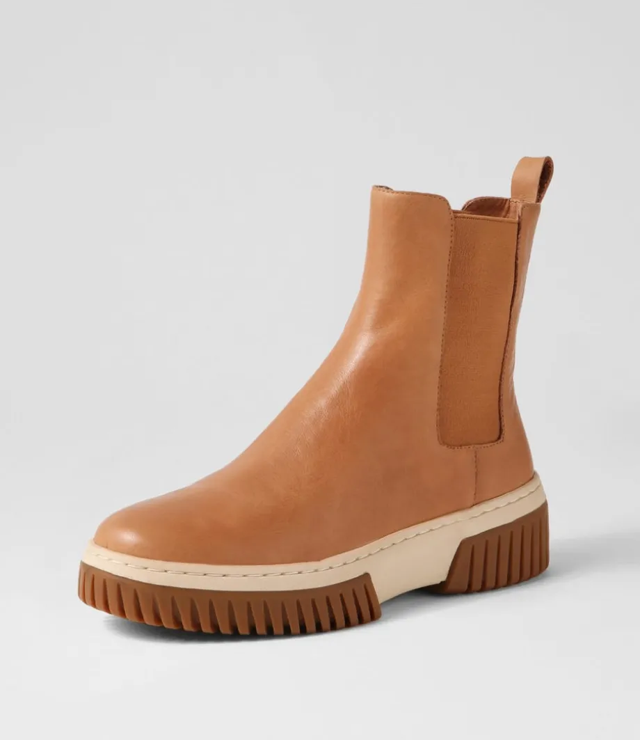 Yaella Tan Vanilla Gum Sole Leather Chelsea Boots<DJANGO & JULIETTE Sale